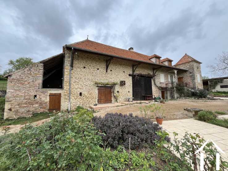 Beautifully renovated house with detached cottage for sale near St