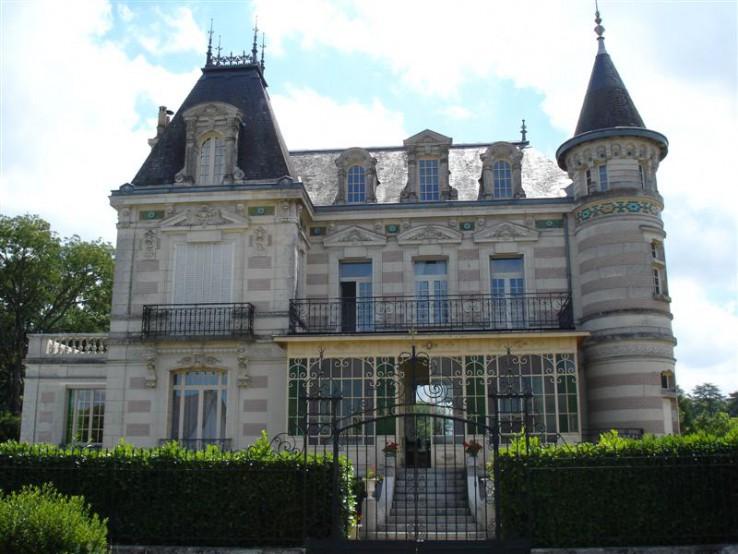 Castles and Chateau for Sale in France