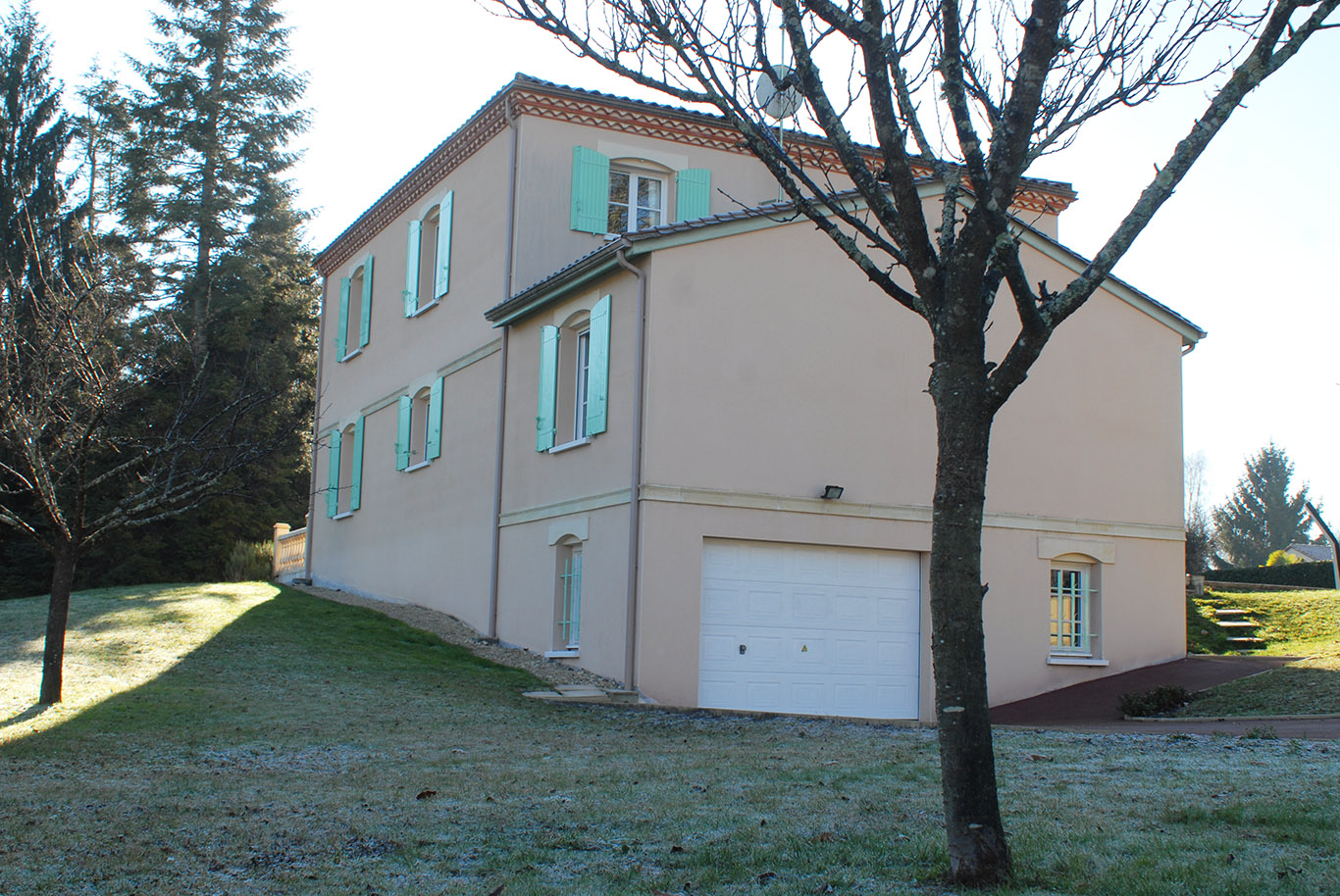 Looking to buy a villa in the south of France?