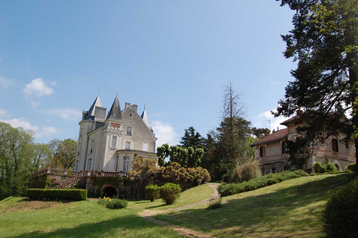 Castles and Chateau for Sale in France
