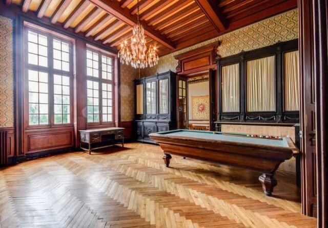 A Chateau games room