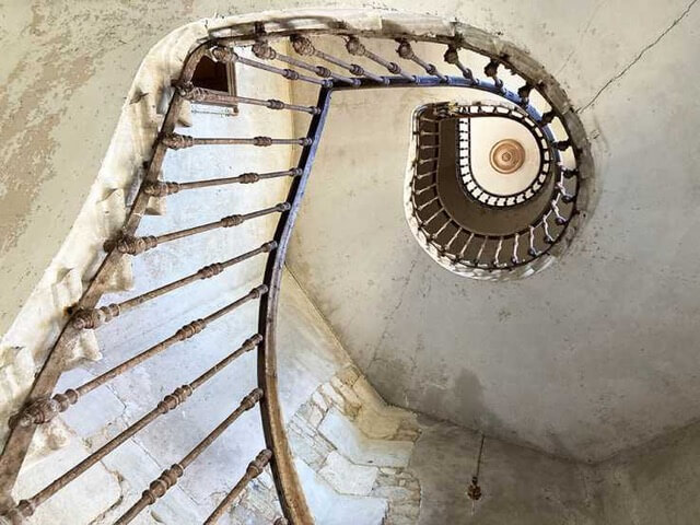 To be renovated chateau